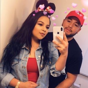 Meet your Posher, Alma